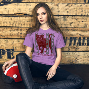 Snarling cat breaking through chains with UNGOVERNABLE text, dithered halftone red on cream, Artificial Perdition apparel