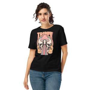 Fitted organic cotton t-shirt with a split skull divided by a pink mushroom, flowing psychedelic shapes, and small smiley faces.