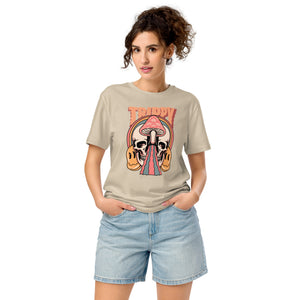 Mid-light organic cotton t-shirt showing a split skull divided by a pink mushroom, with flowing psychedelic shapes and small smiley faces.