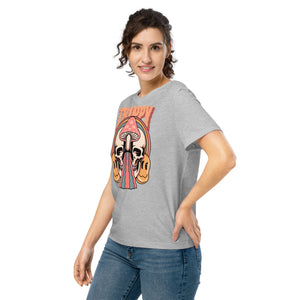 Fitted organic cotton t-shirt with a split skull divided by a pink mushroom, flowing psychedelic shapes, and small smiley faces.